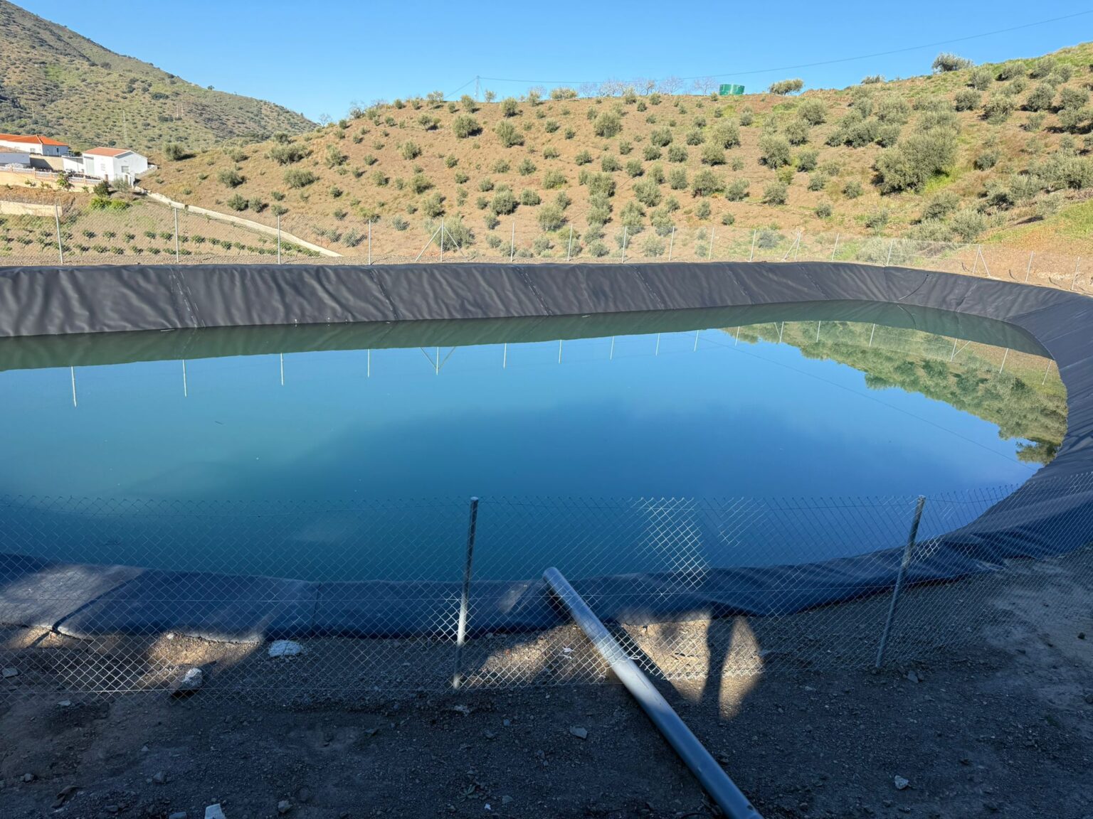 Instalación de láminas asfálticas para protección de edificios en Málaga